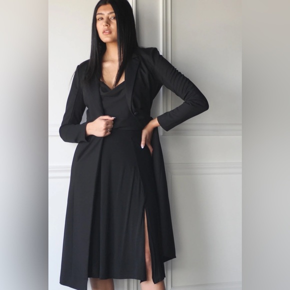 The DONOVAN - Picture 2 of 3